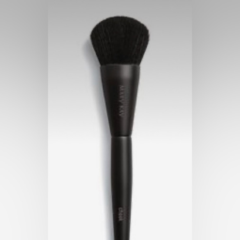 Mary Kay Cheek Brush